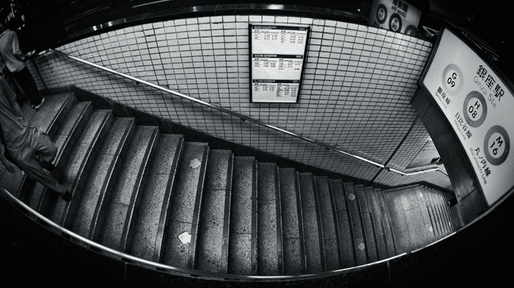 ginza_metro_copyright_2008_by_luca_lacche