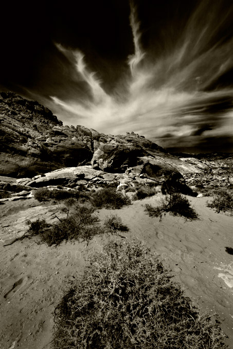 the_valley_of_fire_copyright_2007_2008_luca_lacche