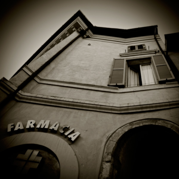untitled_study_farmacia_copyright_2007_2008_luca_lacche